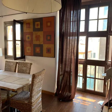 Apartamento C/carretería